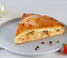 Рыбный пирог с горбушей, рисом или картофелем