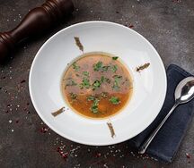 Уха с копченой перловкой