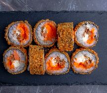 Ролл темпура с лососем