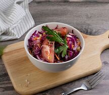 Салат с краснокачанной капустой и овощами
