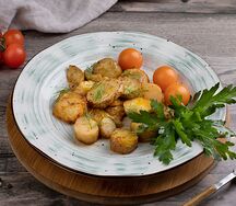 Картофель беби с кабачками