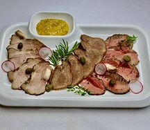 Мясная тарелка