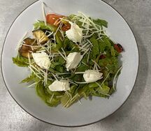 Теплый салат с баклажанами