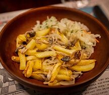 Картофель, жаренный с вешенками
