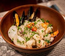 Ячменная каша с морскими гадами