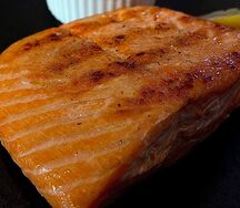 Отруб онежской форели, запеченный на гриле