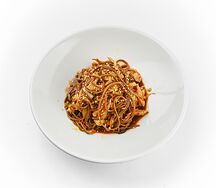 Соба с куриным филе и овощами