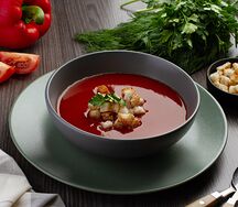 Гаспачо с ржаными гренками