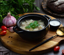 Пельмешки с бульоном