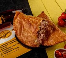 Чебурек с бараниной