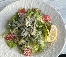 Салат с морепродуктами 