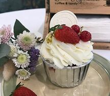 Капкейк клубничный