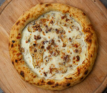 Груша с горгондзолой