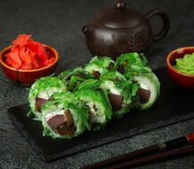 Грин-ролл с тунцом