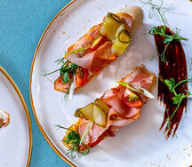 Чиабатта с вяленой свининой