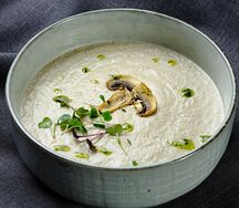 Грибной крем-суп с гренками