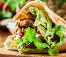 Шаурма на лепешке из курицы