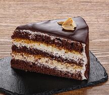 Торт Сникерс 