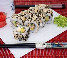 Ролл фирменный Расемон