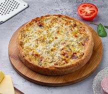 Киш с ветчиной, помидорами и сыром