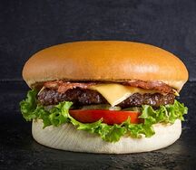 Бургер с беконом