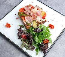Сырные вафли с беконом