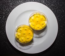 Пирожное Манго-маракуйя