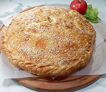 Пирог с красной рыбой