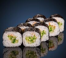 Ролл с огурцами