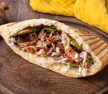 Шаурма в хлебе со свининой