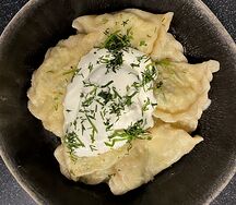 Вареники с творогом и зеленью