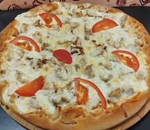 Пицца с курицей
