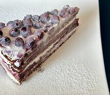 Торт с черной смородиной 