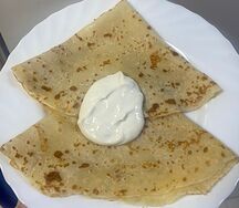 2 блинчика со сметаной