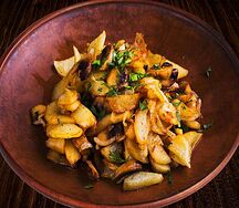 Картофель, жаренный с грибами