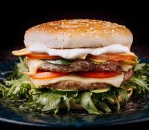 Big Boss Burger Мясной вулкан