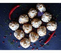 Жареные хинкали с бараниной и зеленью