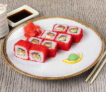 Ролл Калифорния с лососем