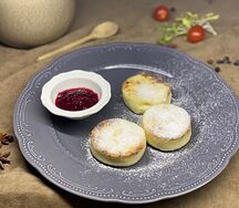 Сырники со сметаной