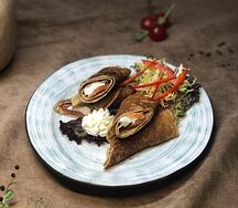 Блины с лососем