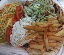 Шаурма на тарелки с курицей