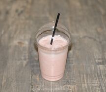 Молочный коктейль Клубничный