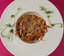 Фунчоза в сладком чили с морепродуктами New