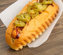 Хот-дог Rampa BBQ c халапеньо