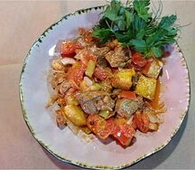 Жаркое из курицы с картошкой