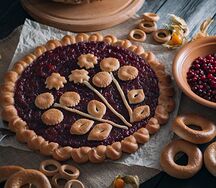 Пирог с клюквой