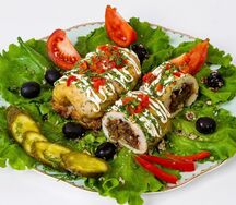 Рулетик с курицей и грибами