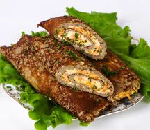 Рулетик печеночный с овощами