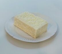 Пирожное Микадо белый