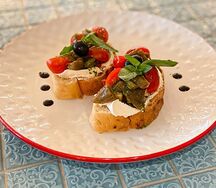 Брускетта с запеченными баклажанами